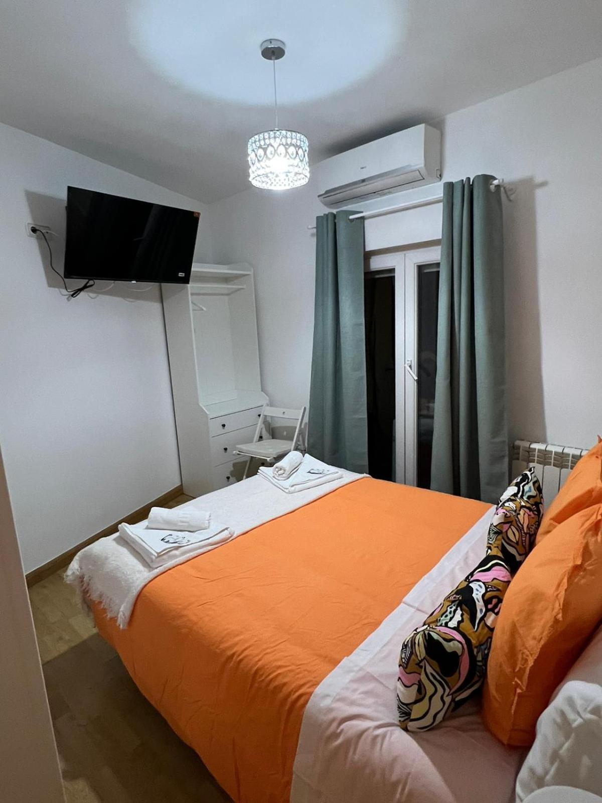 Flat55madrid Pensión 3*